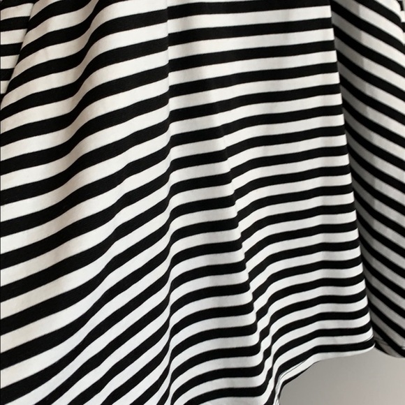 Black and white open back dress - Picture 5 of 5